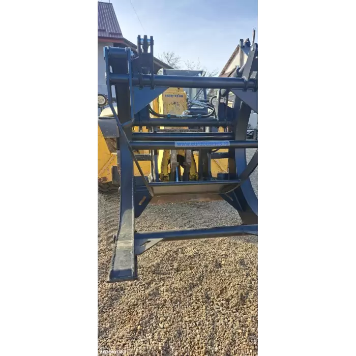 Graifer forestier pentru buldoexcavatoare, tractoare sau încărcătoare frontale